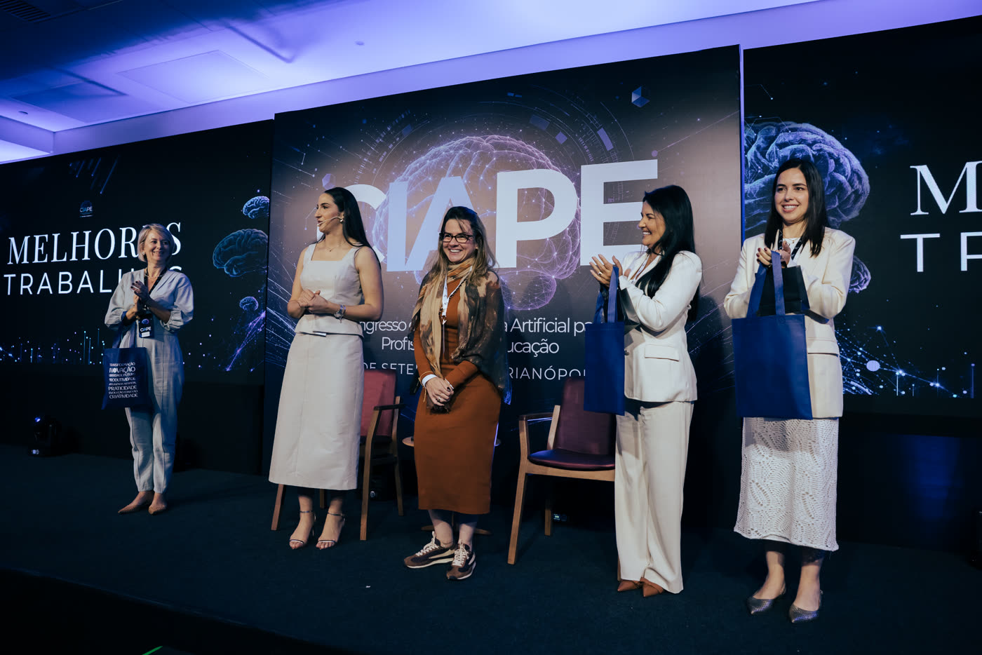 Premiação dos melhores trabalhos no palco do CIAPE